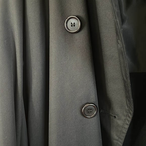 Vintage black Burberry Overcoat - Picture 10 of 13